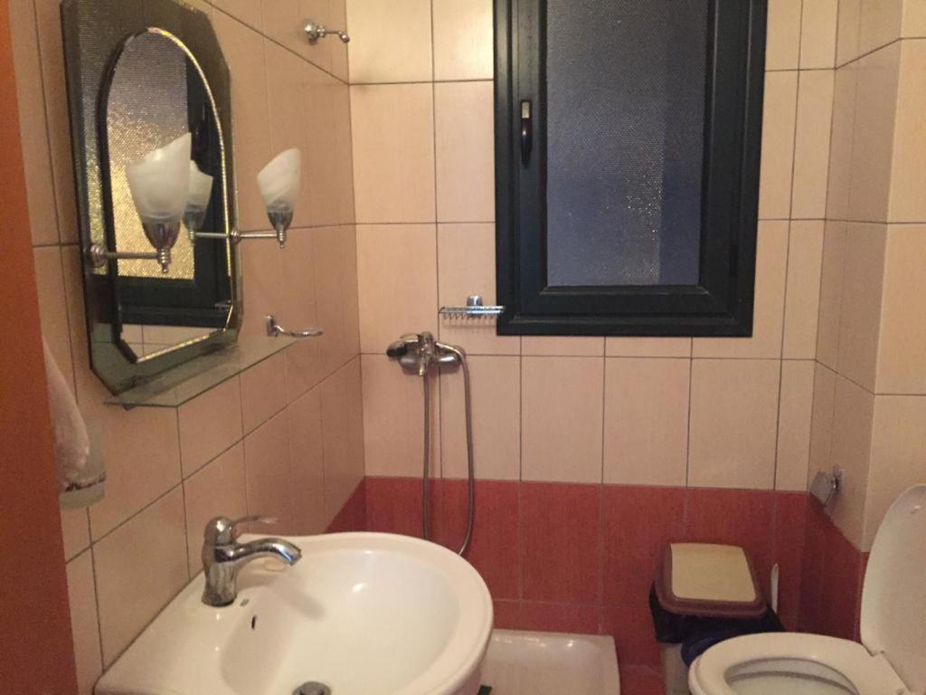 Seaside Apartment Vlorë エクステリア 写真