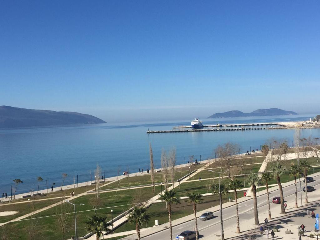 Seaside Apartment Vlorë エクステリア 写真